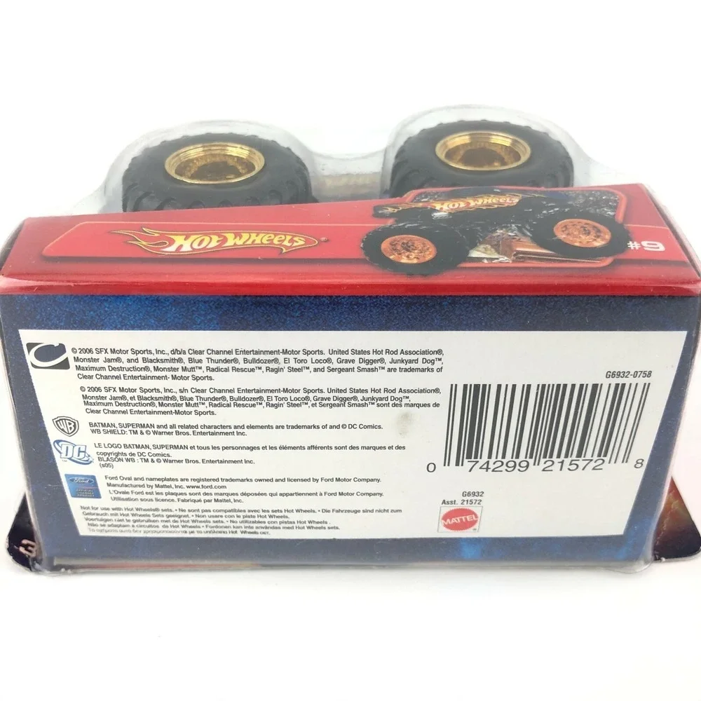 Hot Wheels Monster Jam Monster Truck Blue Flames Gold Hubs Diecast 1/64 Scale #9